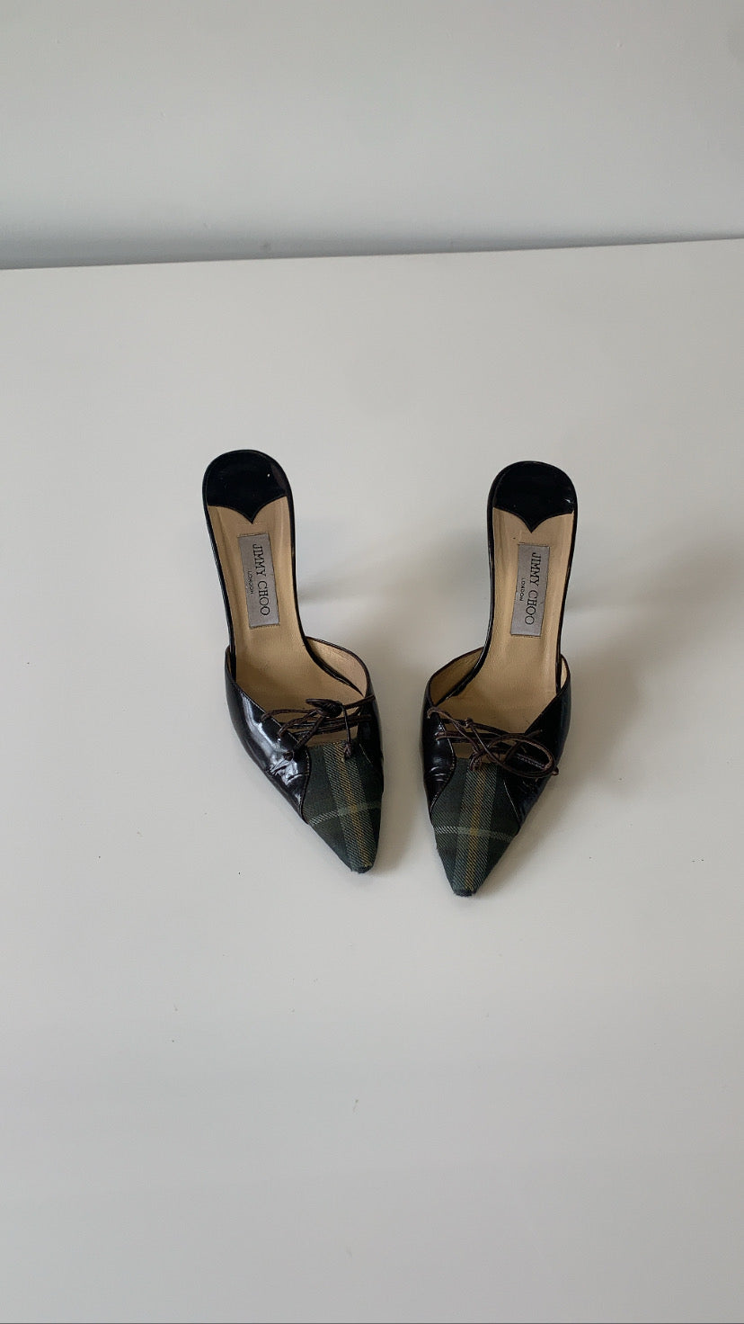 LUXURY CONSIGNMENT - Vintage Pointy N' Plaid Jimmy Choo's (40)