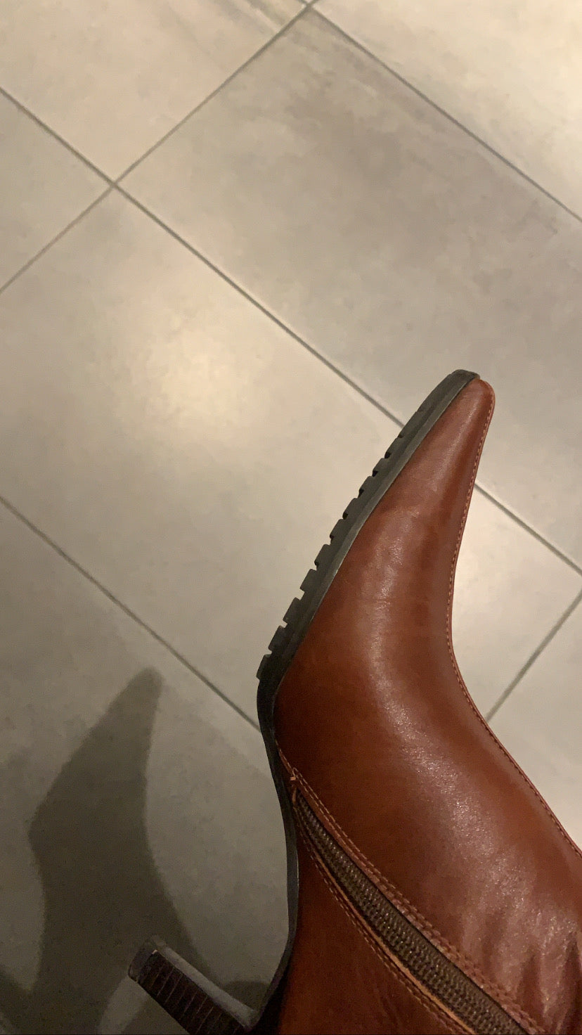 Brown Leather Pointy Toe Boots