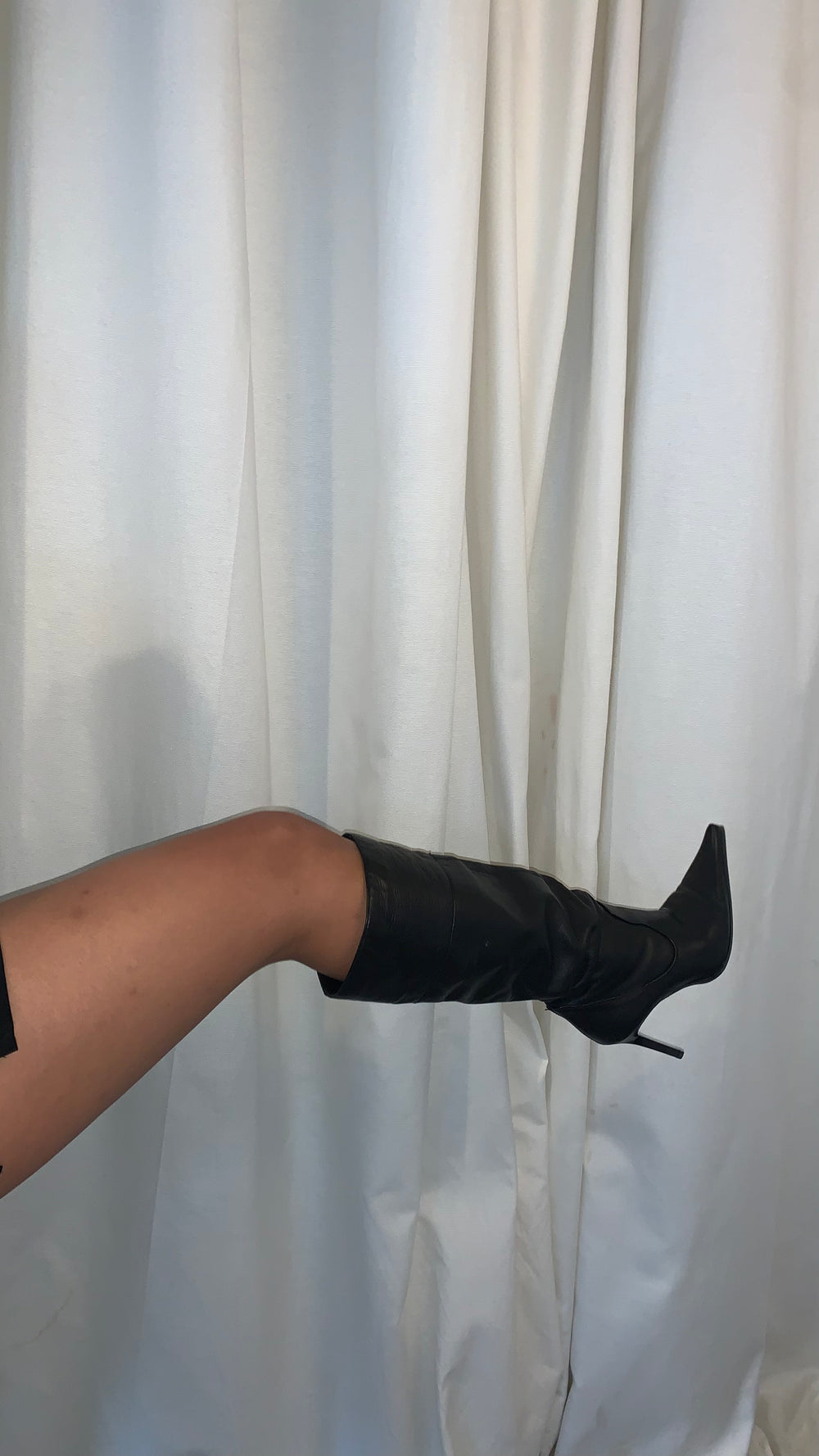 Black Knee-High Pointy Boots
